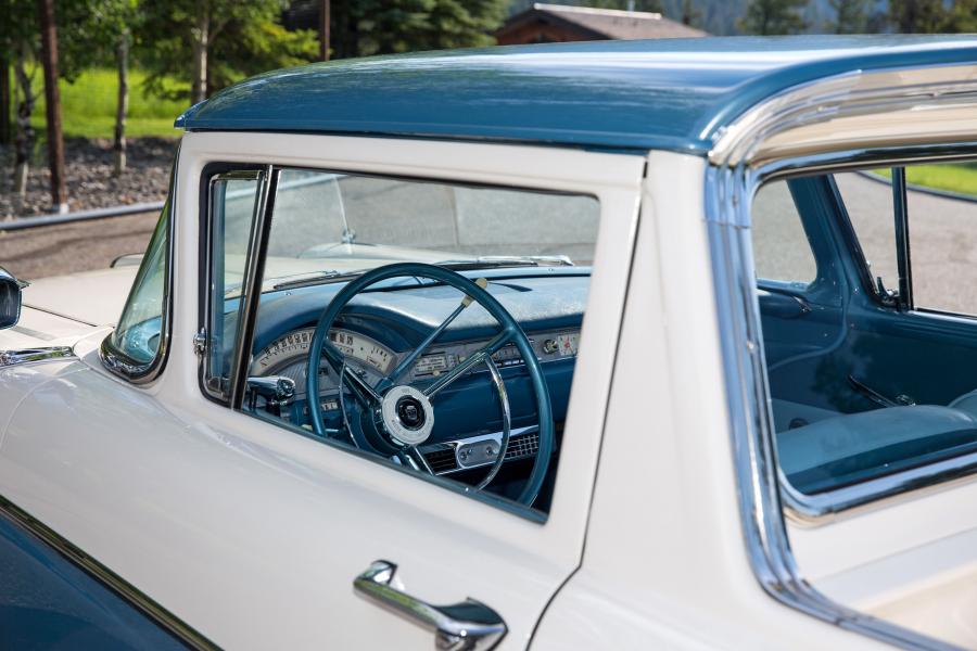 Детали экстерьера Ford Ranchero Custom 300 Pickup (66B) 1958 года  (фото 10 из 26)